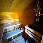 Ria Sauna, Jacuzzi