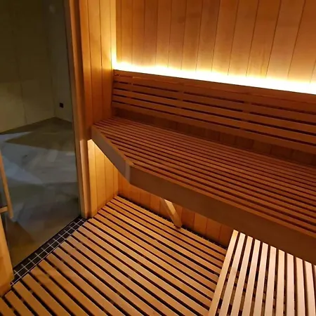 Ria Sauna, Jacuzzi Villa *