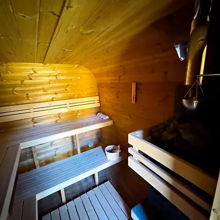 Ria Sauna, Jacuzzi