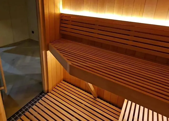 Ria Sauna, Jacuzzi Villa *