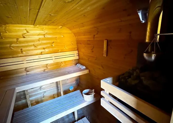 Ria Sauna, Jacuzzi